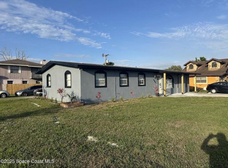 3782 Catalina Dr - Photo 3 of 18