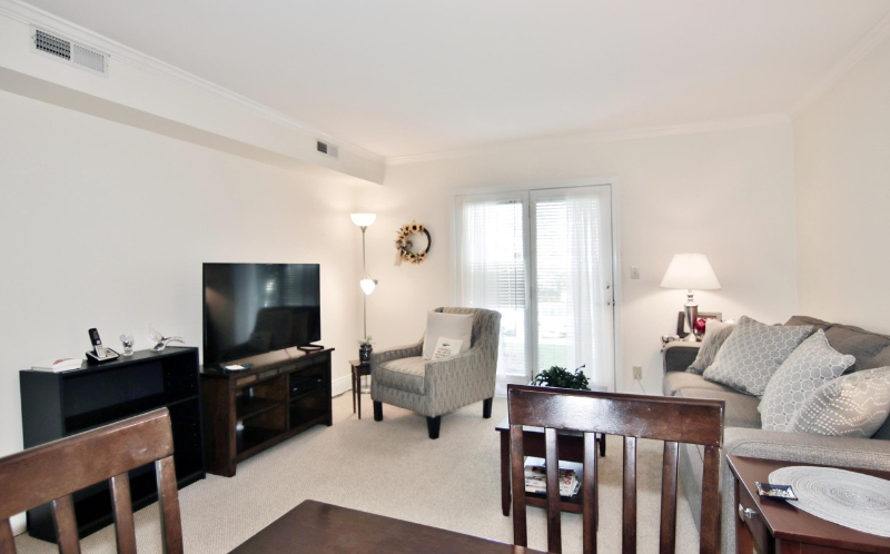 351 Pemberwick Rd #814 - Photo 4 of 20