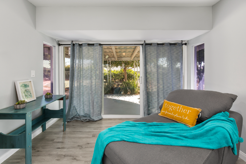 25781 Interlechen Dr - Photo 3 of 5