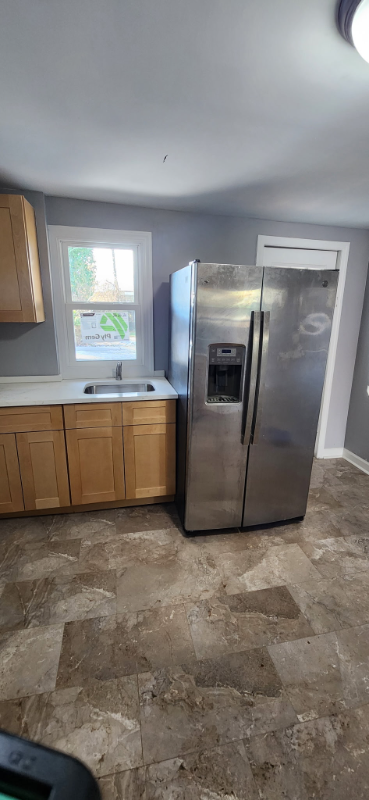 207 Drummond Ave - Photo 2 of 3