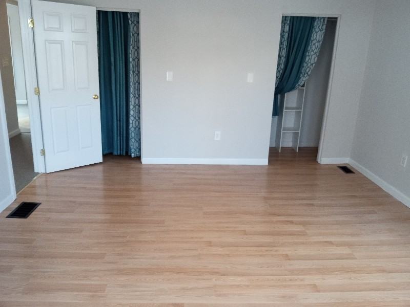 249 E Merrimack St #2ndFL - Photo 5 of 10