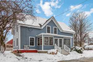 featured image of 2 Elmwood St #2