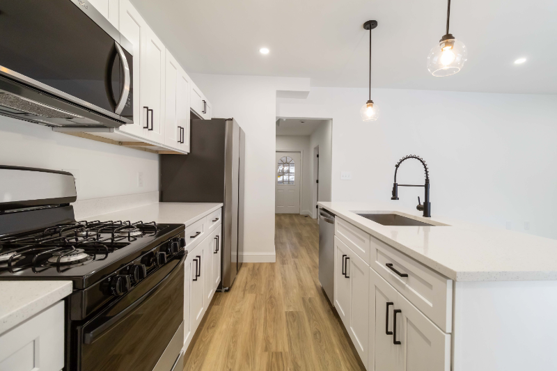 2 Elmwood St #2 - Photo 7 of 21