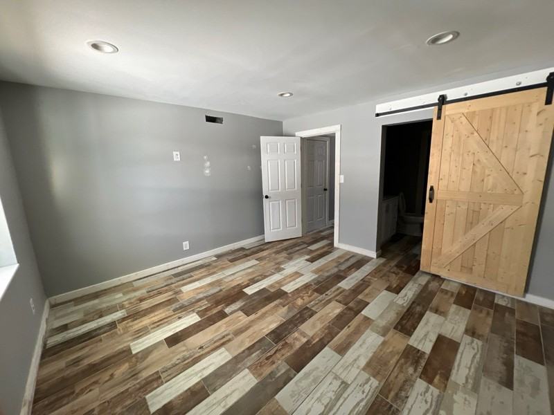 383 Stewart Rd N - Photo 7 of 10