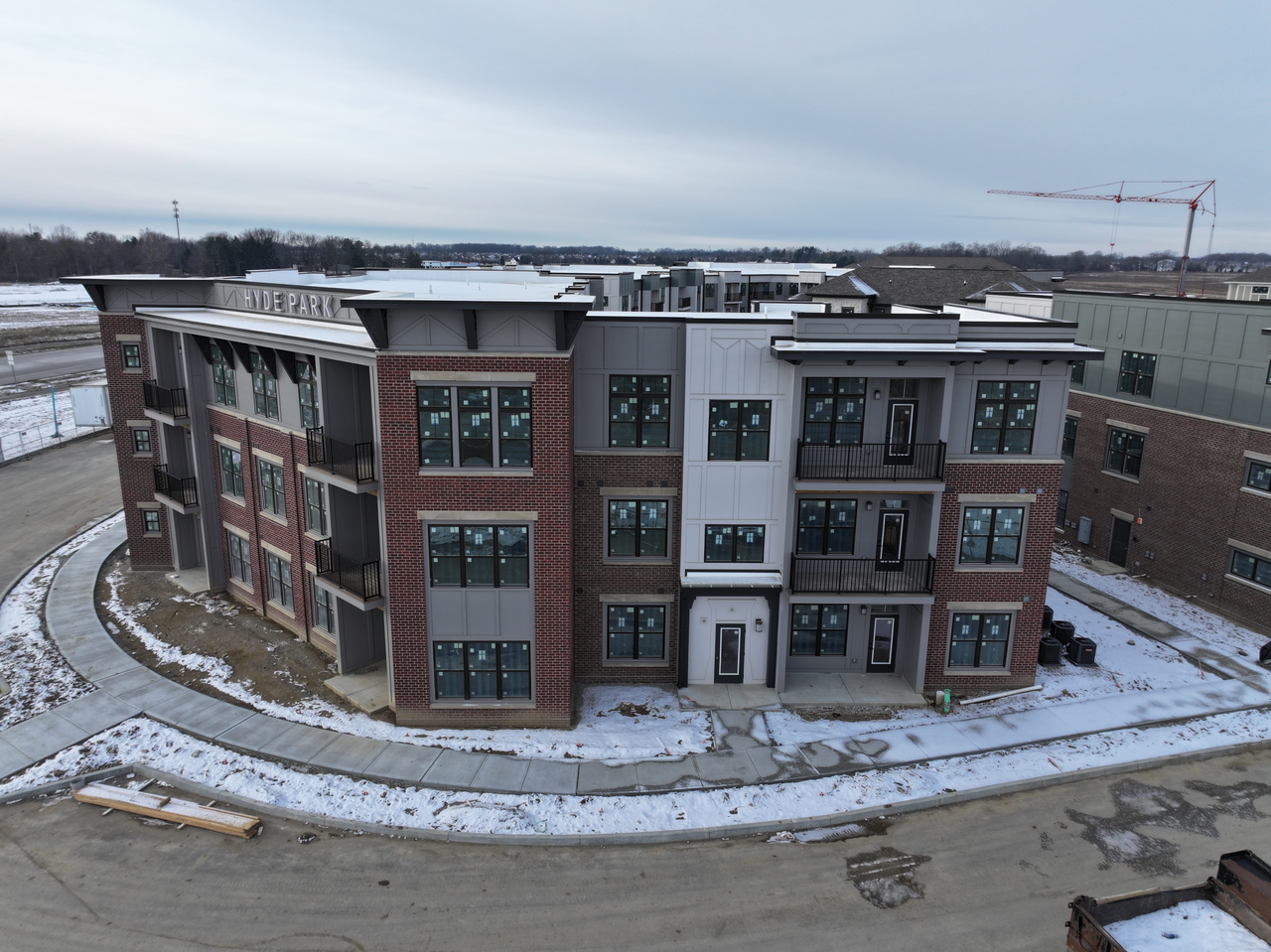 13957 Royal Park Drive - Photo 7 of 12