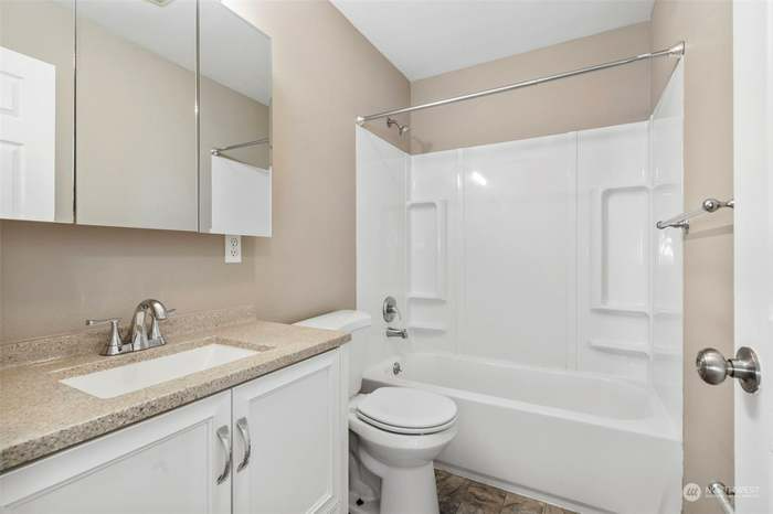 1504 1506 110Th St. S. Tacoma, Wa - Photo 4 of 19