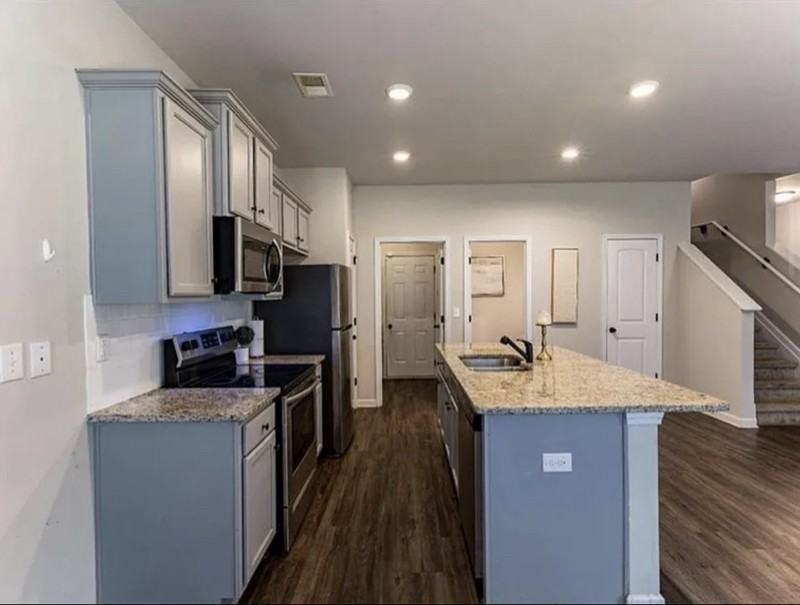 1028 Mcconaughy Ct - Photo 3 of 12