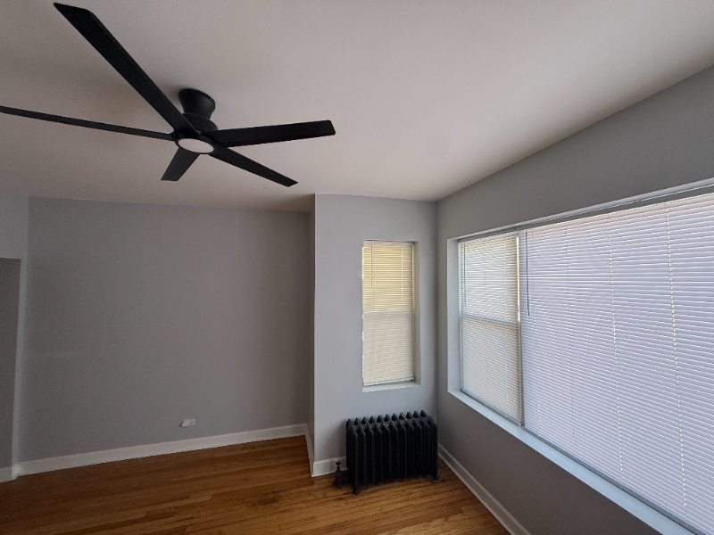 7204 S Cornell Ave #1 - Photo 3 of 9