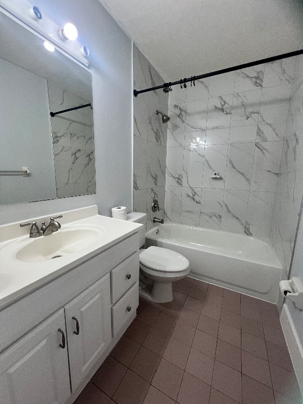 6113 Se Michael Dr - Photo 6 of 8