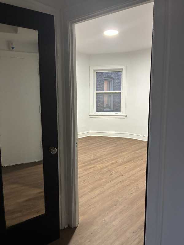 7712 S Jeffery Blvd #3 - Photo 2 of 20