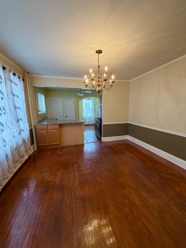 715 Western Ave #1 - Photo 2 of 10