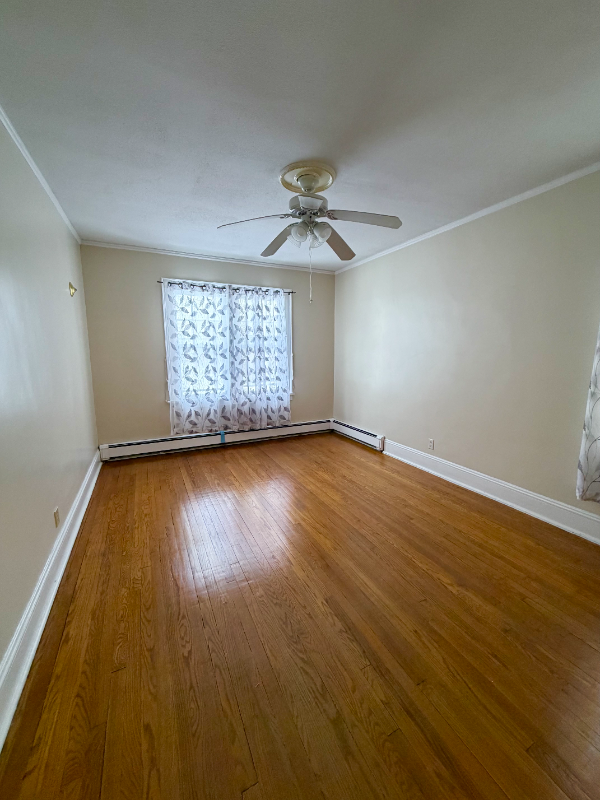 715 Western Ave #1 - Photo 7 of 10