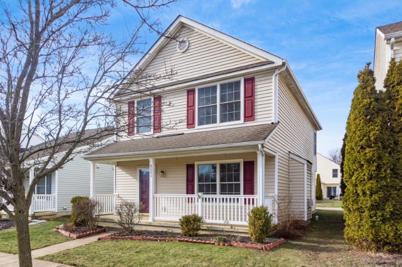 8741 Olenmead Dr - Photo 3 of 35