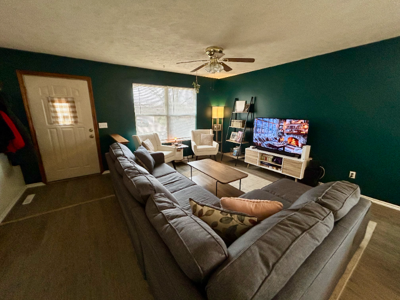 1736 S 10th Ave #1736 - Photo 4 of 17