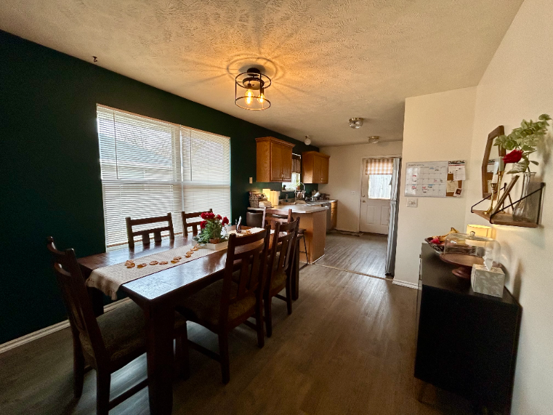 1736 S 10th Ave #1736 - Photo 5 of 17