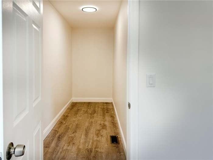 34 Harold St #B - Photo 3 of 11