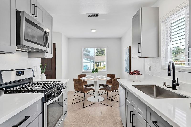 339 San Dimas Ave - Photo 6 of 14