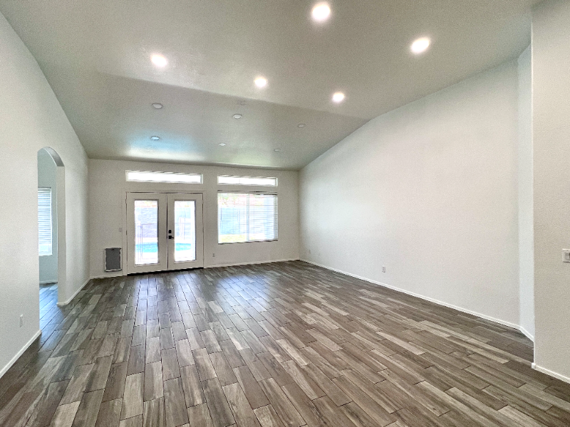 1501 E Princeton Ave - Photo 2 of 20