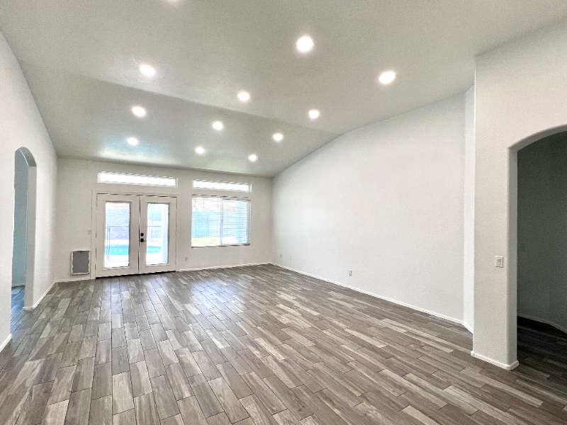 1501 E Princeton Ave - Photo 3 of 20