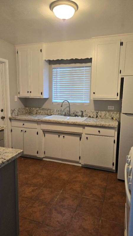 2614 16th St - Photo 5 of 10