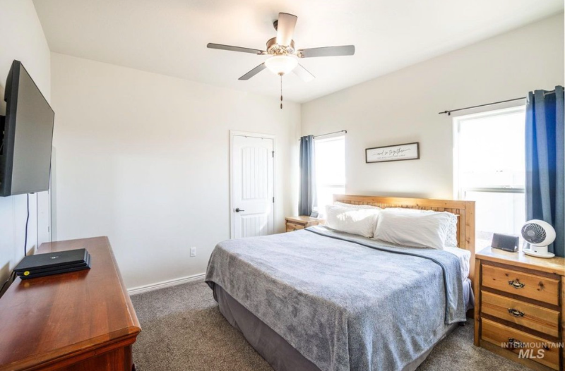 1406 Concord St - Photo 2 of 8