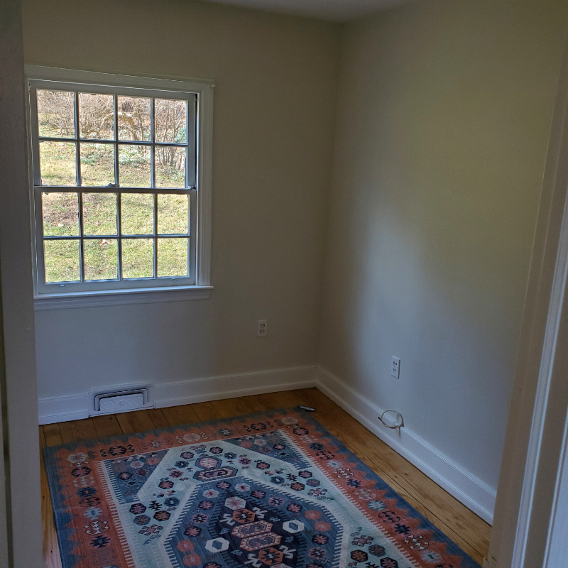 1098 Creek Rd - Photo 5 of 7