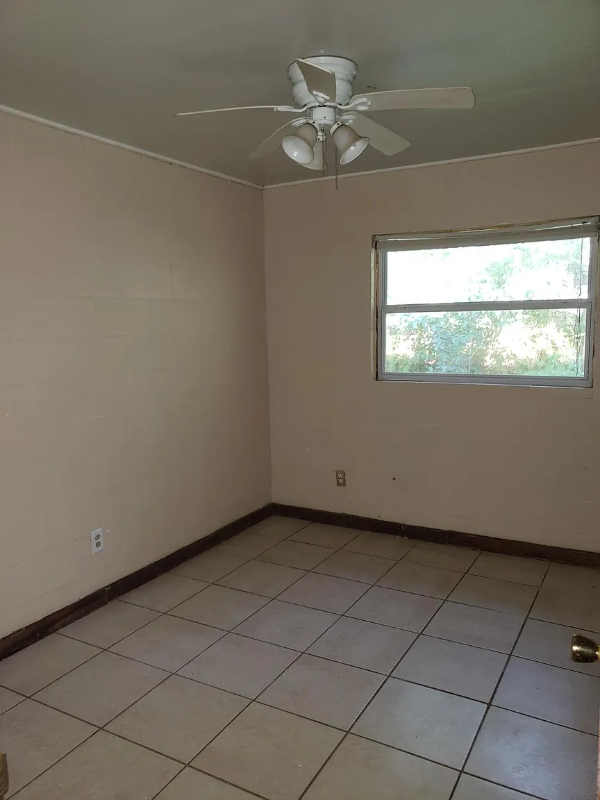 723 Efferson St - Photo 7 of 9