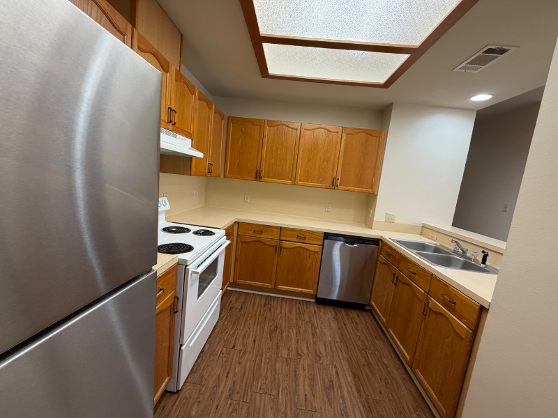 514 Gregory Ct #514 - Photo 5 of 20