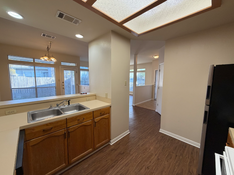 514 Gregory Ct #514 - Photo 6 of 20