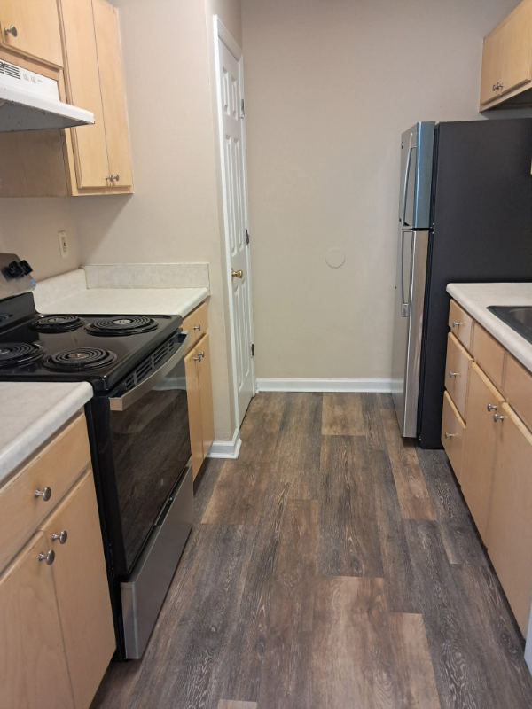 100 Winding Way #C - Photo 2 of 15