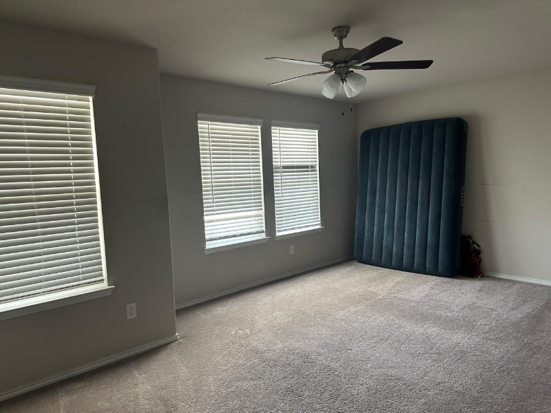 8981 Fair Oaks Dr - Photo 3 of 11