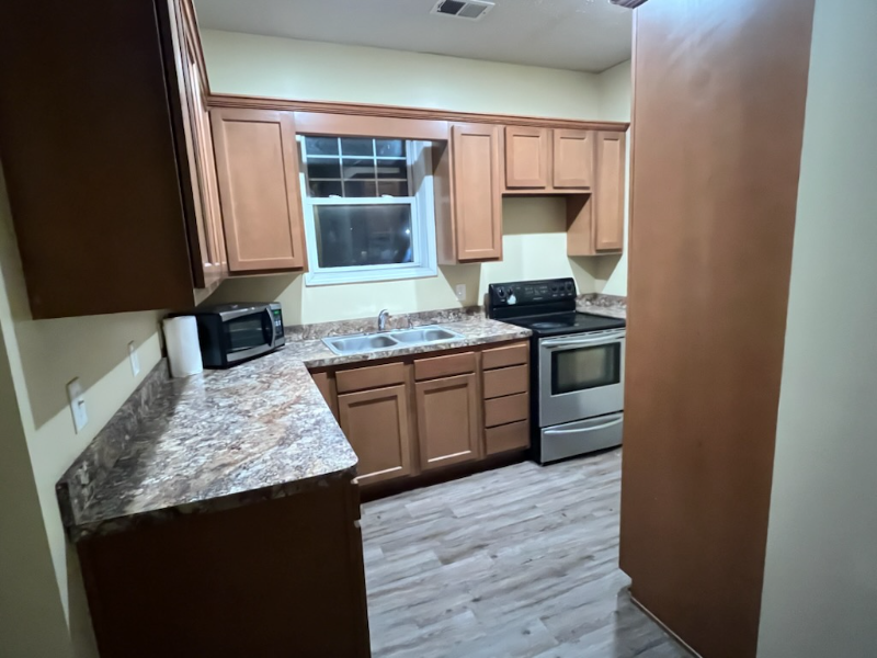 1450 Cypress St - Photo 6 of 16