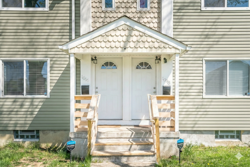 1096 E 22nd Ave #1096 - Photo 2 of 10