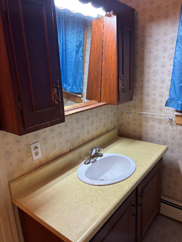 46 Court St #1 - Photo 4 of 8