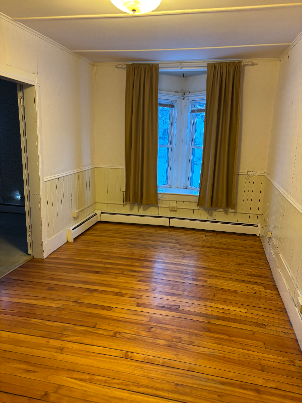 46 Court St #1 - Photo 5 of 8