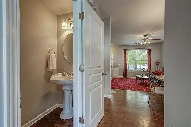 217 Spring Gardens Dr - Photo 5 of 8