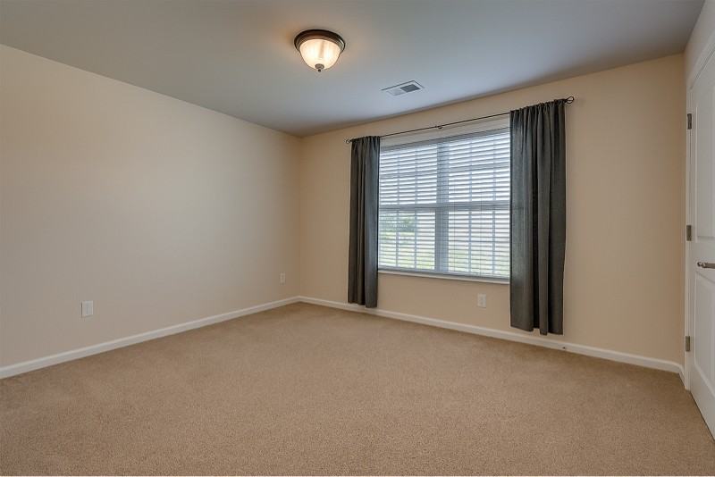 217 Spring Gardens Dr - Photo 7 of 8