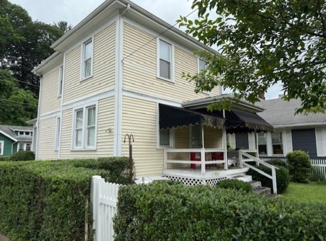 1319 Valley View Ave - Photo 2 of 20