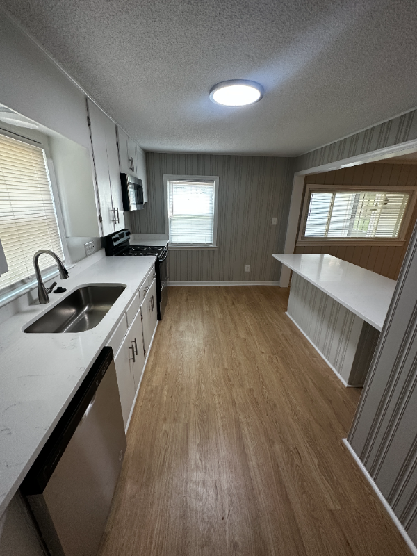 6328 Robinhood Rd - Photo 6 of 13