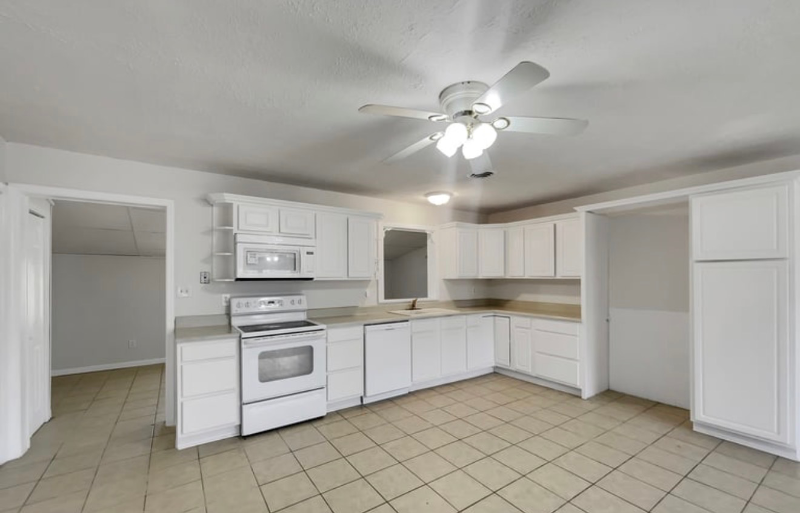 225 Griffin Park Rd #A1 - Photo 7 of 8