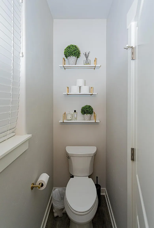 7332 Ne 67th St - Photo 5 of 11