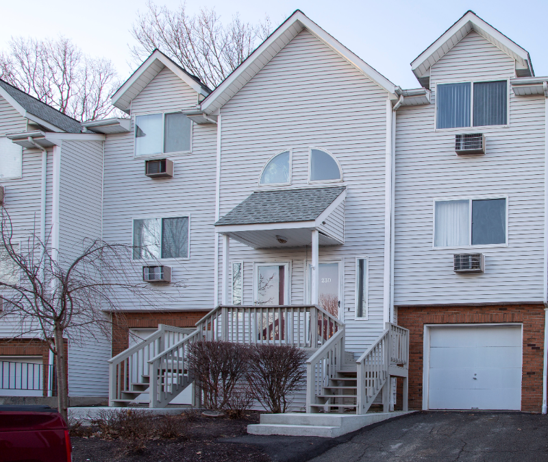 925 Oronoke Rd #23D - Photo 4 of 12