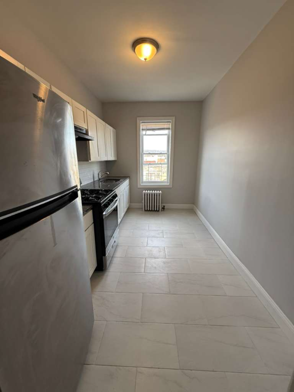 230 Washington St #1 - Photo 5 of 8