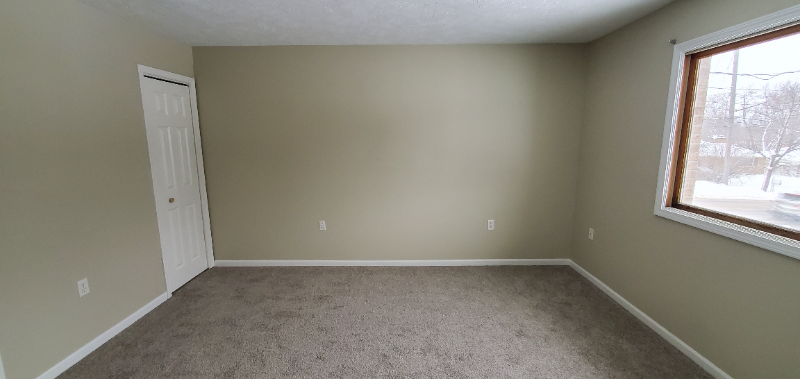 3613 Newcastle Dr Se #B - Photo 5 of 12