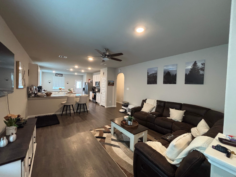 14031 Chinook Dr - Photo 2 of 20