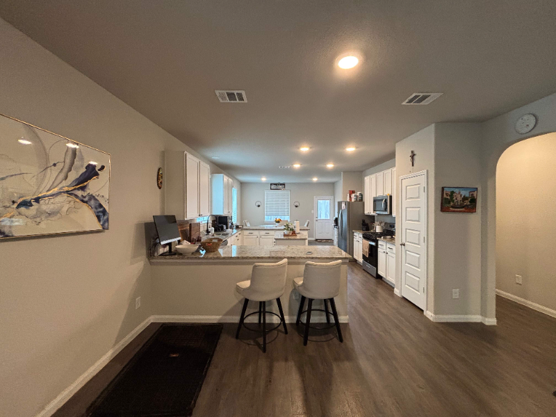 14031 Chinook Dr - Photo 4 of 20