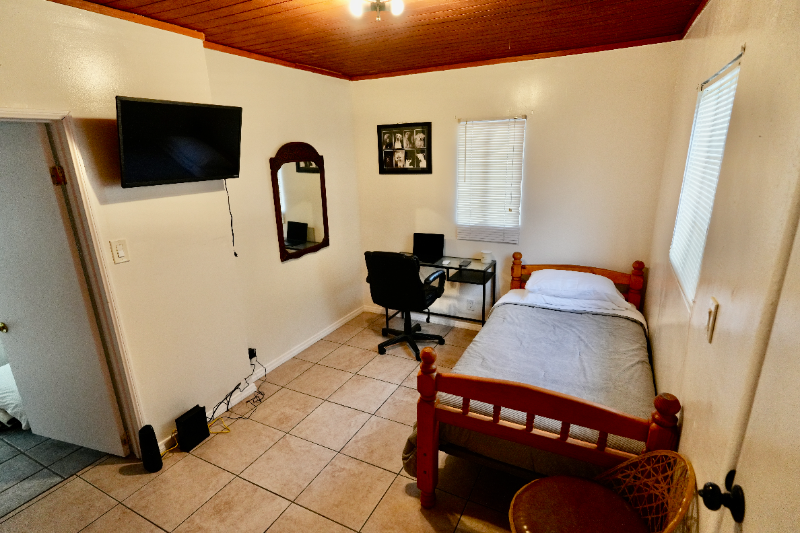 1866 El Sereno Ave - Photo 2 of 16