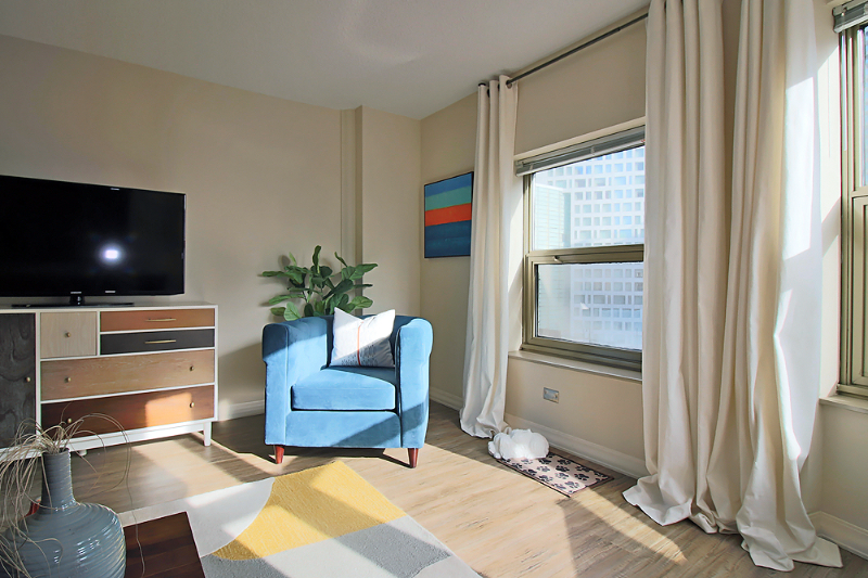 9 W Chestnut St - Photo 7 of 18