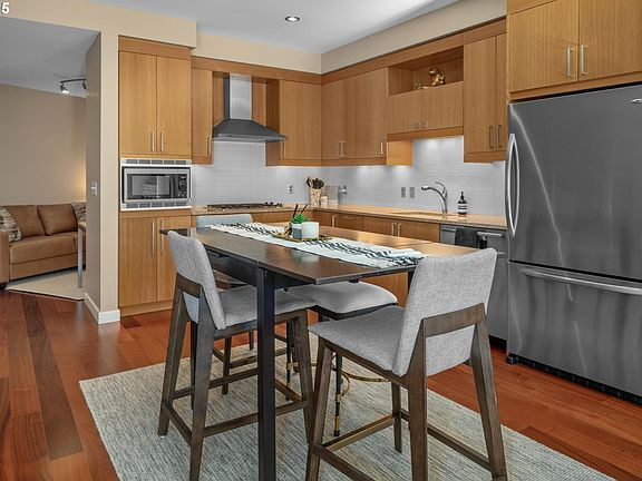 2351 Nw Westover Rd - Photo 6 of 15