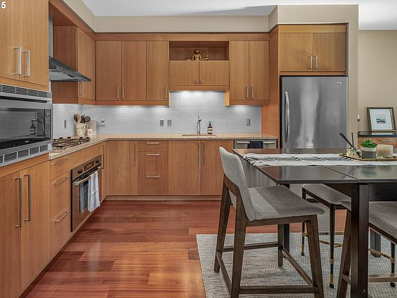 2351 Nw Westover Rd - Photo 7 of 15